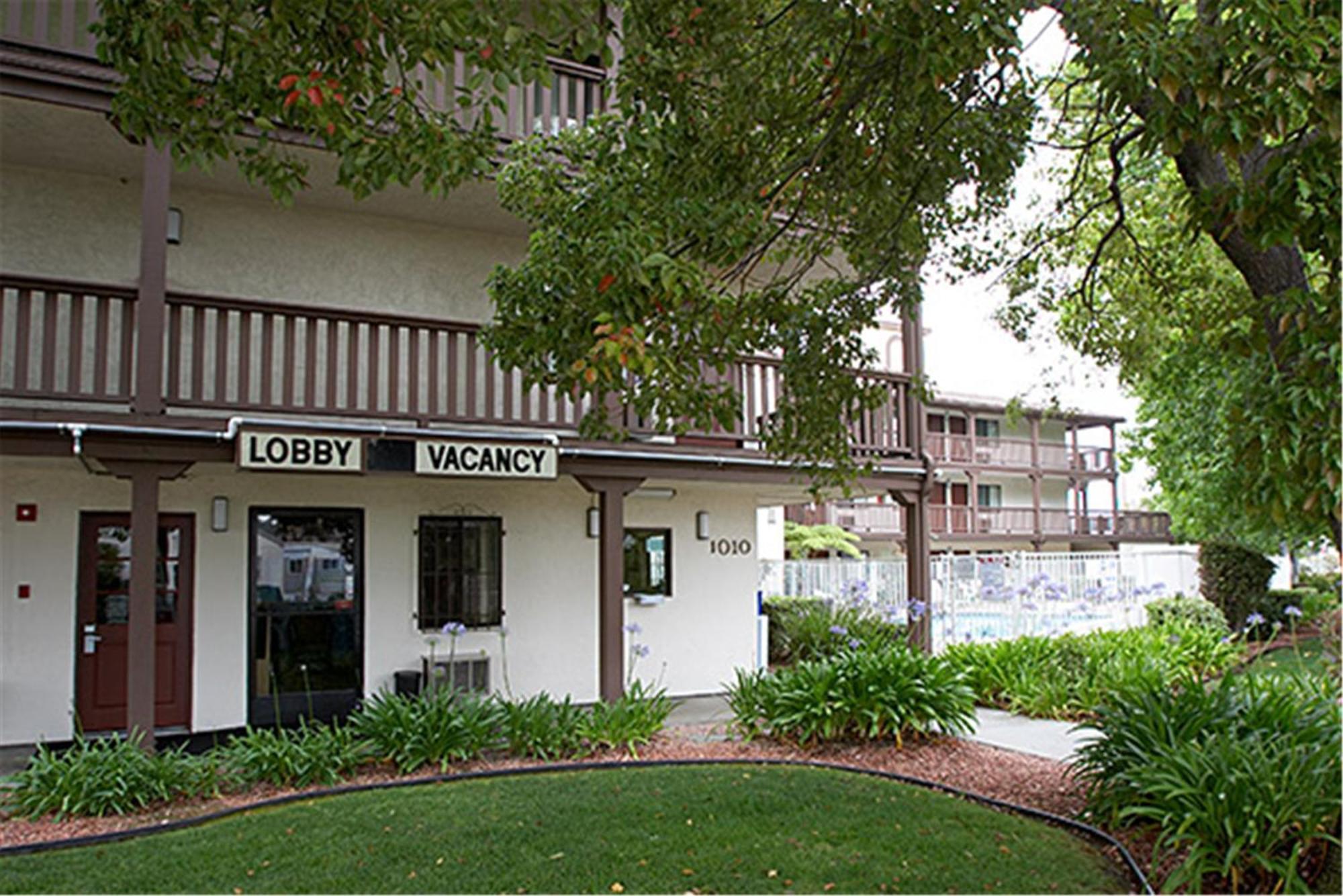 Ez 8 Motel Old Town San Diego Bagian luar foto