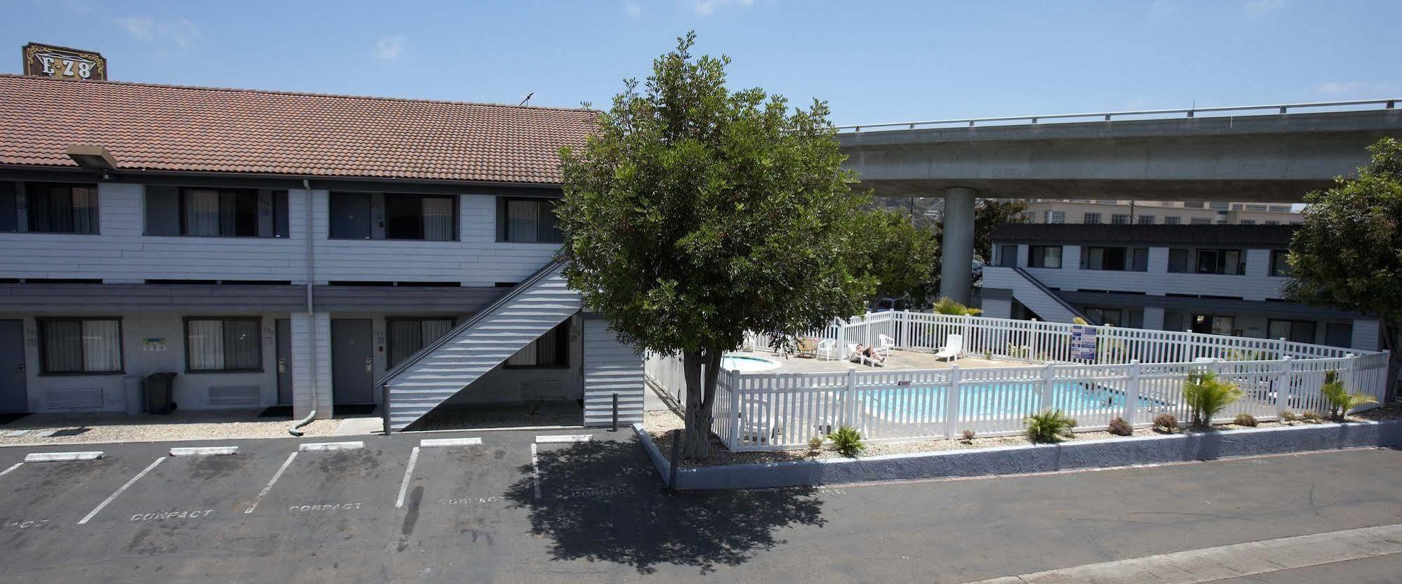 Ez 8 Motel Old Town San Diego Bagian luar foto